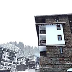 Grand B27 Apartment *